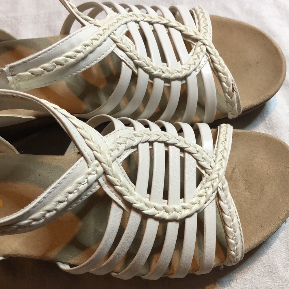 Women's Yuu Heidi comfort White classy Strappy Sandals - Picture 2 of 11